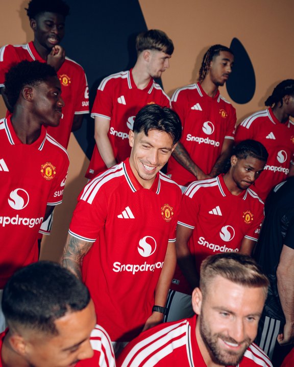 Lisandro Martínez y Manchester United buscan reconciliación tras tensiones recientes