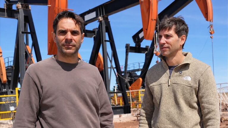 Los Passaglia defendieron su proyecto para eliminar impuestos y agradecieron el respaldo de Macri
