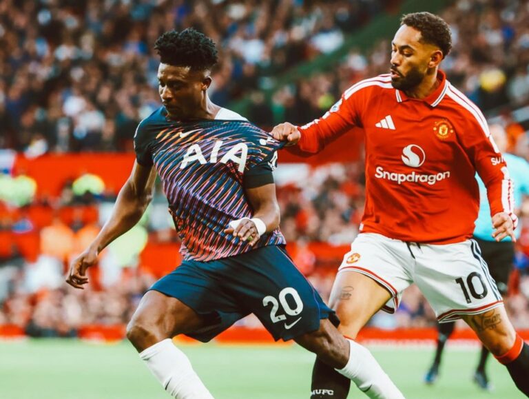 Manchester United y Tottenham empatan, complicando sus aspiraciones en la Premier League