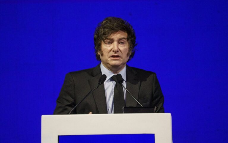 Milei nombra nuevos funcionarios en su gabinete