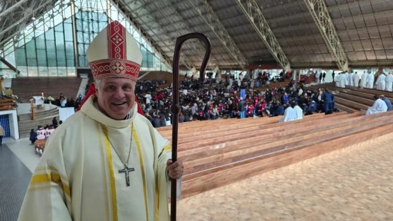 Monseñor Colombo: La salud del Papa es prioritaria antes de su visita a Argentina