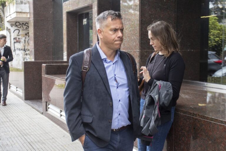 Pedro Di Spagna celebra su absolución tras el juicio por la muerte de Maradona