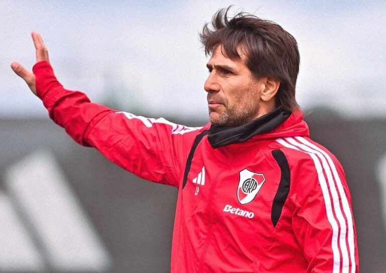River Plate se enfrenta a Atlético Escobar en un amistoso durante la fecha FIFA