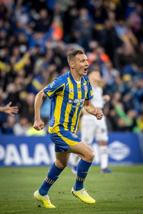 Rosario Central arrasa con Independiente Rivadavia y se adueña de la cima del Clausura 2026