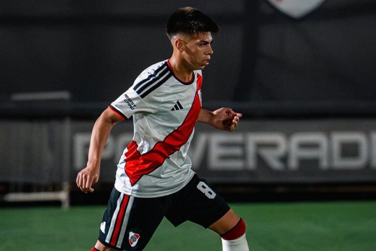Santiago Espíndola, la nueva joya de River, debutará ante Sarmiento